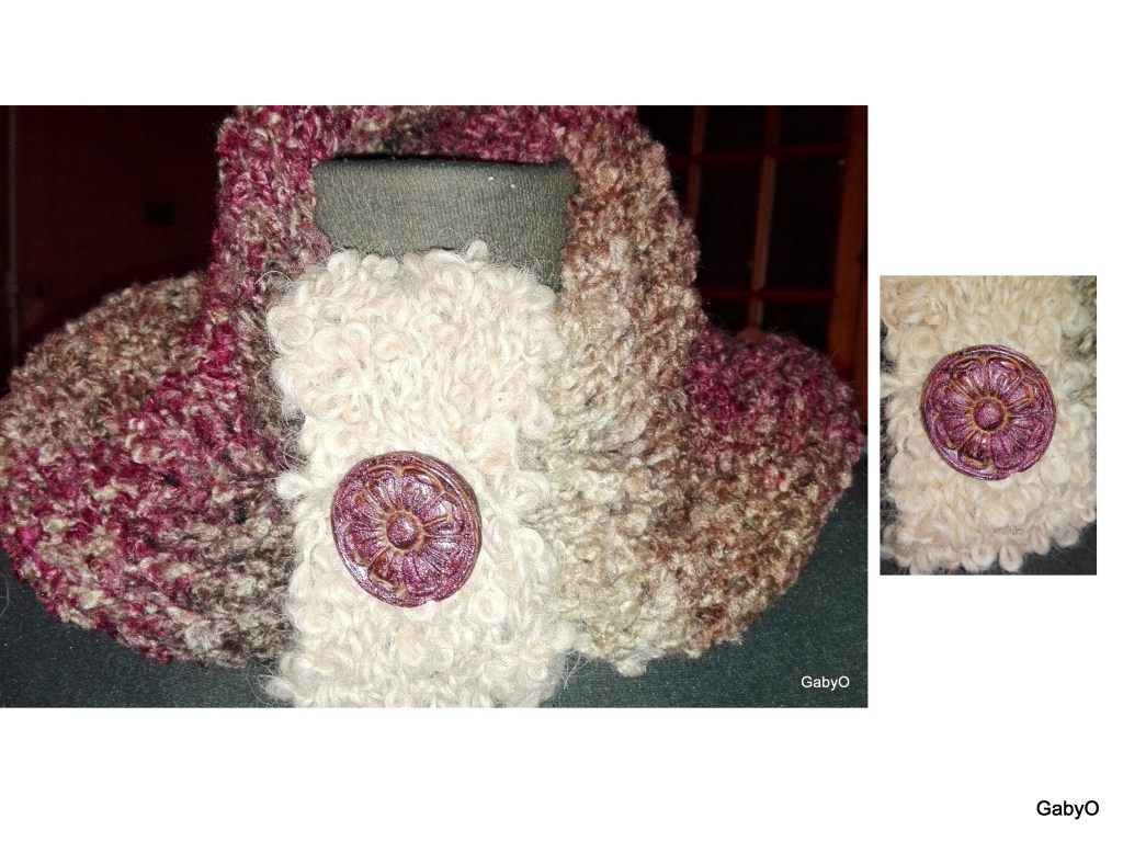 Cuello en hilado fantasía degradée bordeaux y camel con botón de madera pintado a mano - Dos agujas